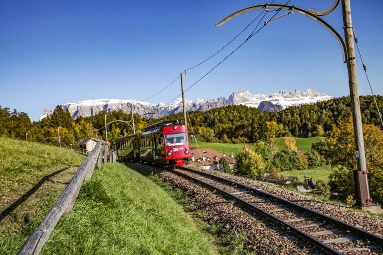 BOLZANO E IL PANORAMICO TRENINO DEL RENON