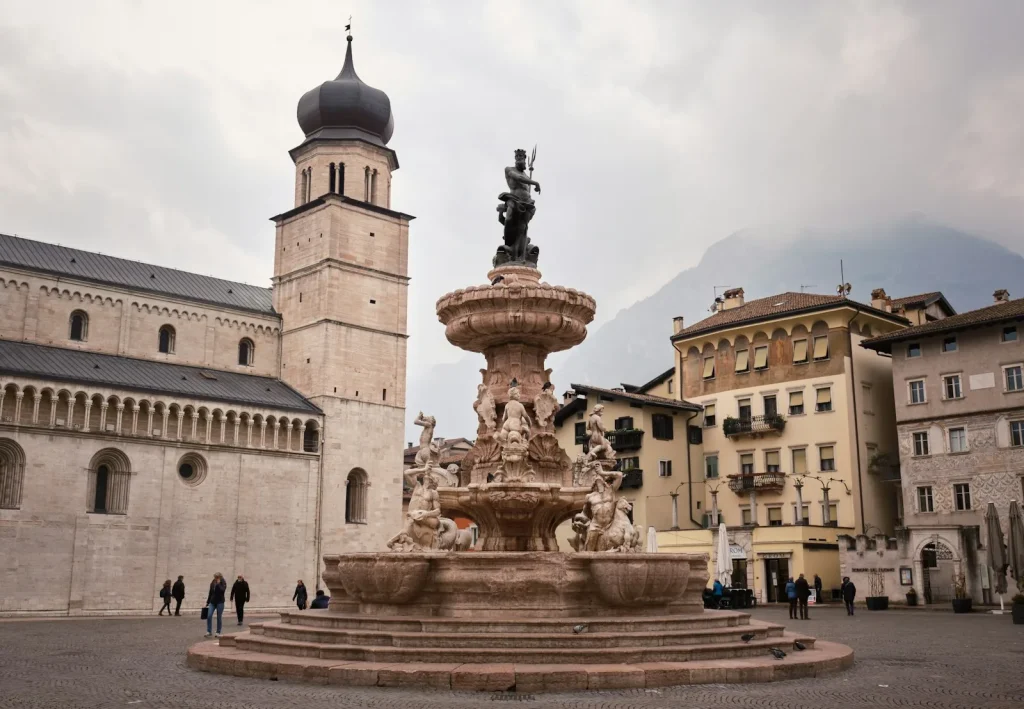 Trento, Piazza Duomo